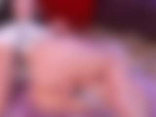 Lara Giraldo's Live Sex Cam Show