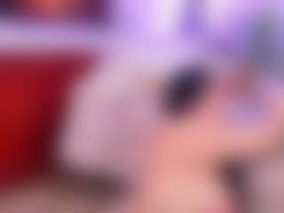 Lara Giraldo's Live Sex Cam Show