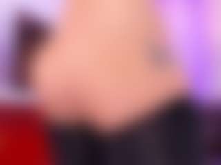 Lara Giraldo's Live Sex Cam Show