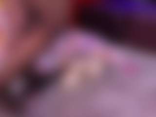 Live cam show with Lara Giraldo - Pawg on Camsoda Late Night
