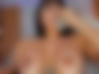 Live cam show with Sarah - Suck on SquirtSoMuch