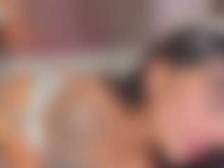 Live cam show with Sarah - Suck on AdultVida.com