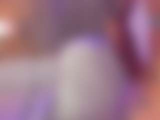 Live cam show with Sarah - Suck on boobsie.com