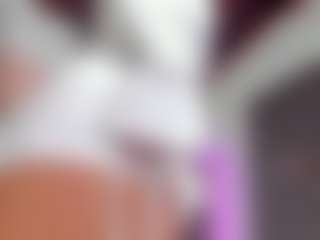 Live cam show with Sarah - Suck on instabang