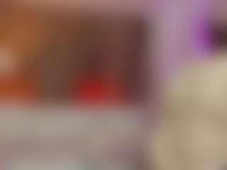 Live cam show with Sarah - Suck on Camsoda