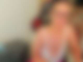 Show live cam dengan amandaseyfried19 - Cosplay Mature di Camsoda