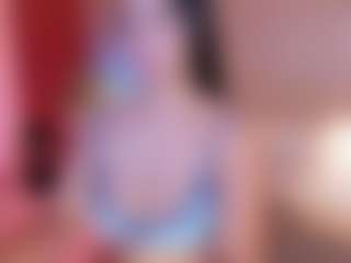 Live cam show with Ameelie - Fingers on Camsoda