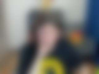 Live cam show with Rose - Goth on TeamSkeetLive