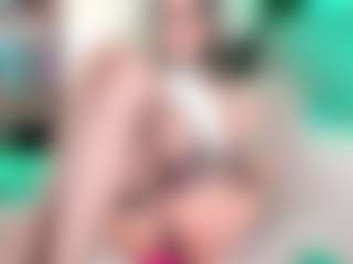 juliana-roble's Live Sex Cam Show