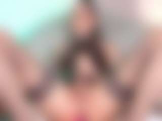 juliana-roble's Live Sex Cam Show