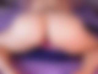 emyli_sw's Live Sex Cam Show
