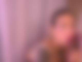 Live cam show with mssburbuja - Ebony MILF on Camsoda