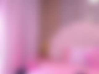 Live cam show with mssburbuja - Ebony Petite on Camsoda