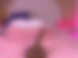 Live cam show with mssburbuja - Ebony Petite on Camsoda