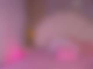 Live cam show with mssburbuja - Skinny MILF on hornycams.live