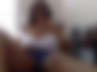 sassywithcurves100's Live Sex Cam Show