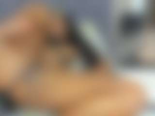 leylaroberth MILF webcam performer live streaming