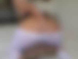 missjuliaa's Live Sex Cam Show