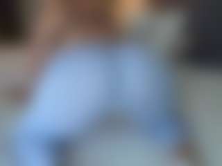 missjuliaa's Live Sex Cam Show