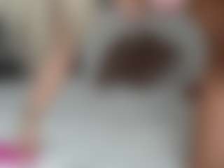 missjuliaa's Live Sex Cam Show