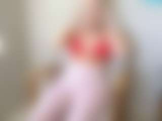 missjuliaa's Live Sex Cam Show