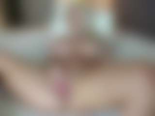 missjuliaa's Live Sex Cam Show