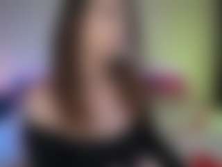 Live cam show with Tiffany - Petite MILF on crypto-cams