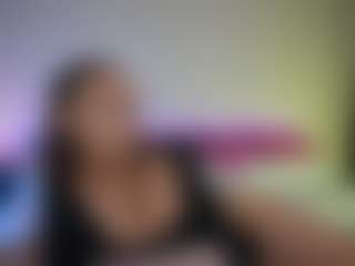 Live cam show with Tiffany - Living Room on makecum.org