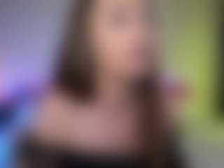 Live cam show with Tiffany - Petite on Sweet Sext