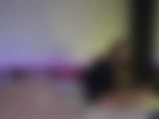 Live cam show with Tiffany - Latex on xDating