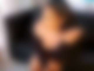 Live cam show with Desire Rodriguez - Dildo on fuklive.com