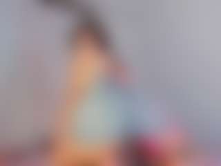 Live cam show with EFFY - Oil on Dare Cams