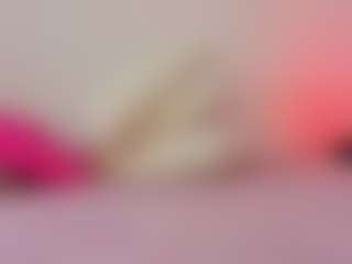 Live cam show with EFFY - Small Tits Brown Hair on wildcum.com
