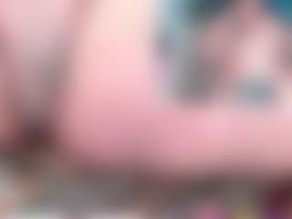Live cam show with Tyffanny-Evans - Spank on eurowanks.com