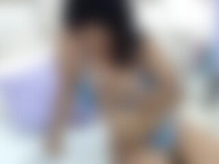khloewood's Live Sex Cam Show