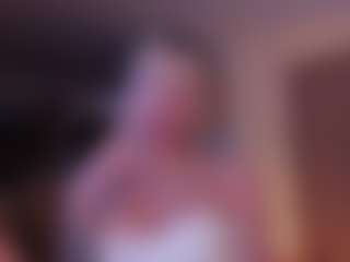 Live cam show with nikollmonroy - Handjob on chickslive.net