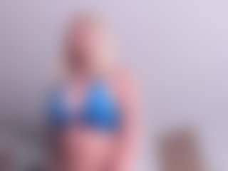 Live cam show with nikollmonroy - Pantyoff on livesuperchat.net