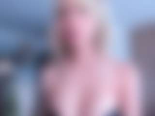 Live cam show with nikollmonroy - Pantyoff on livesuperchat.net