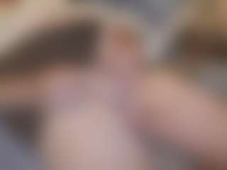 Live cam show with Robyn636 - Chubby on CSO-WL