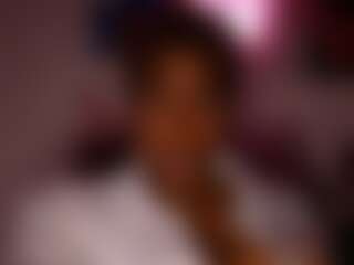 charliecakessss's Live Sex Cam Show
