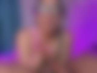 Live cam show with Vicky and Russel - Grey on camwithhim.com