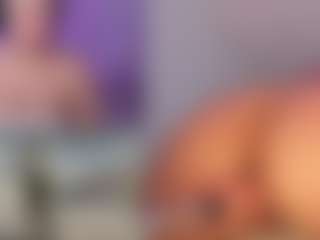 Live cam show with Vicky and Russel - Grey on Camsoda