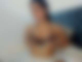 Live cam show with Sophia Lopeez - BBW on madthumbs