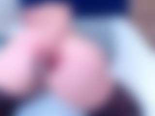 Ella's Live Sex Cam Show