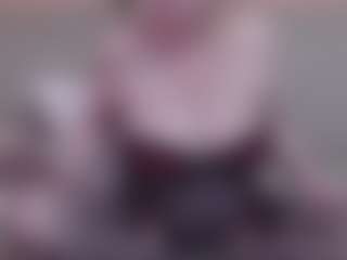 Live cam show with lanapopins - Gilf on friskycurves.com