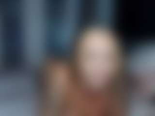 Live cam show with MARGO MAC - Smoking on Chatstar