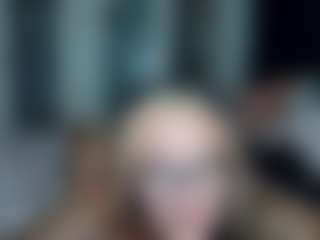 Live cam show with MARGO MAC - Smoke on Uber Horny