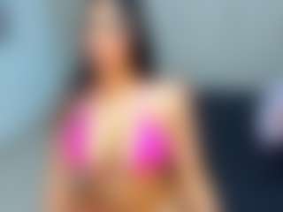 Live cam show with MIA - Bisexual on liverealitysex.com