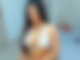 MIA's Live Sex Cam Show