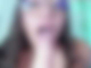 Live cam show with liavega - Nipple Piercings on AdultVida.com